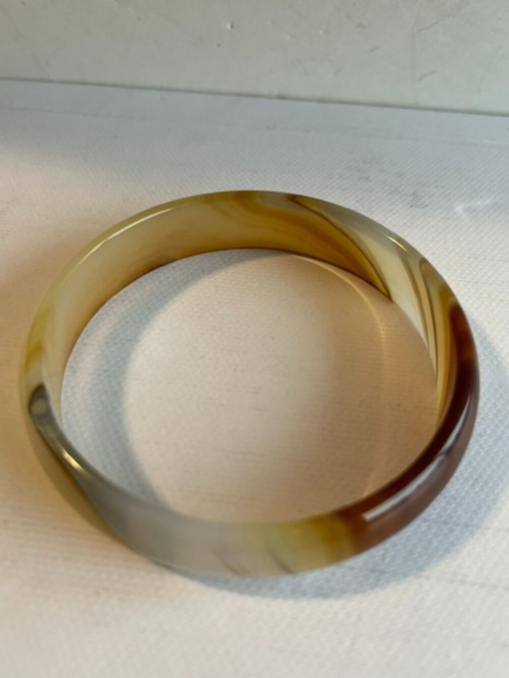 Natural banded agate bangle bracelet.